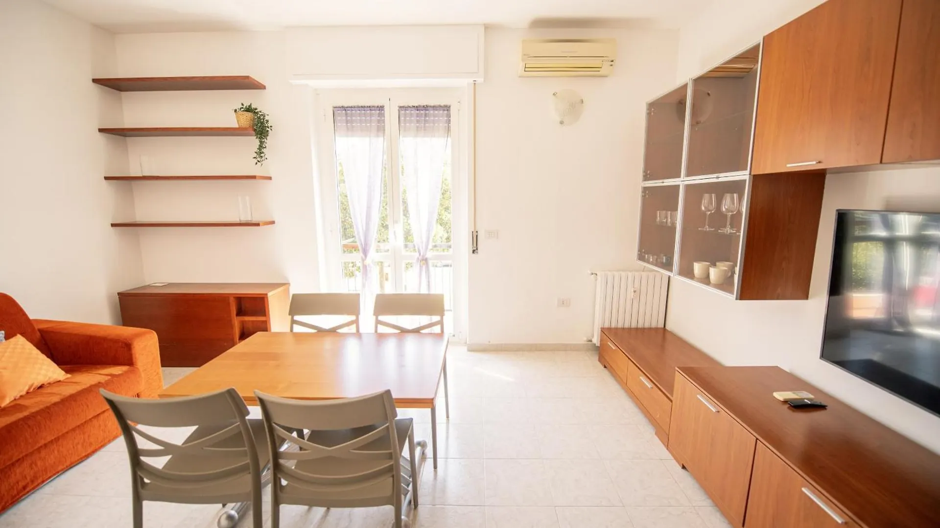 Frenk Humanitas & Forum Stay Rozzano